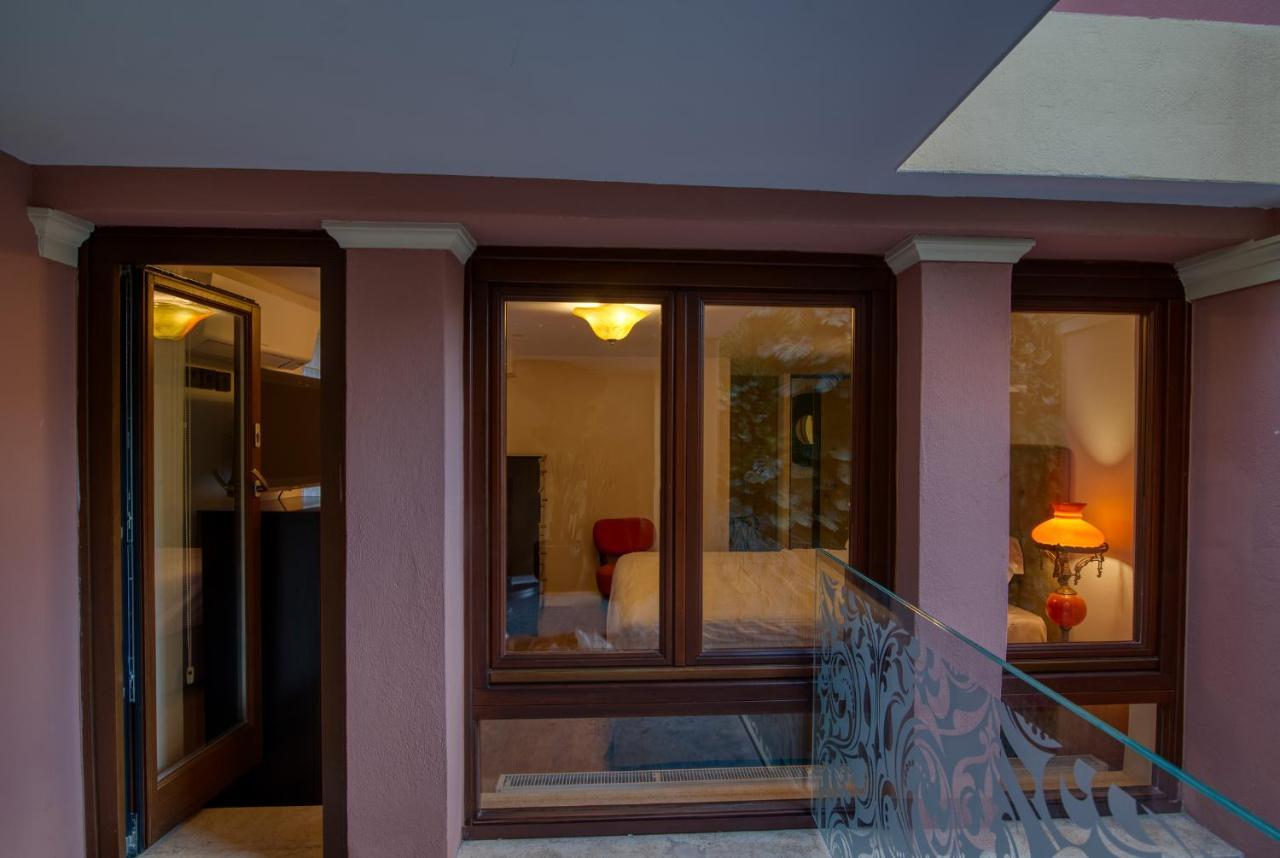 Farmaki Residence, Plaka เอเธนส์ ภายนอก รูปภาพ