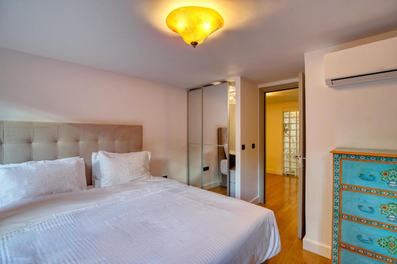 Farmaki Residence, Plaka เอเธนส์ ภายนอก รูปภาพ